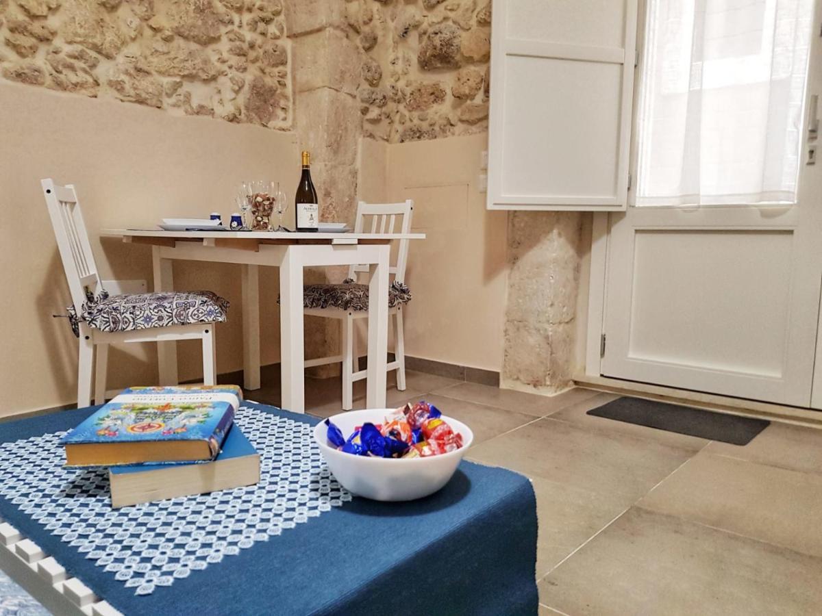 Essentia Rooms- Ortigia Holidays Syrakus Exterior foto